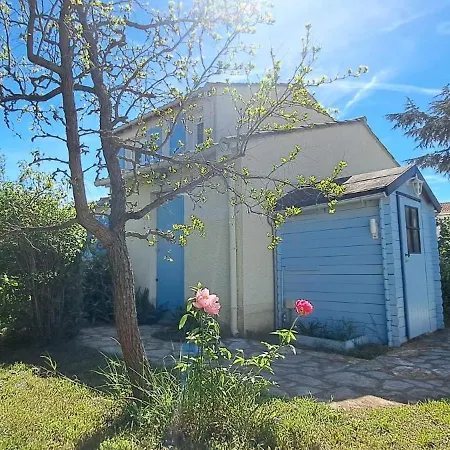 Maison Familiale Avec Jardin Et Terrasse *